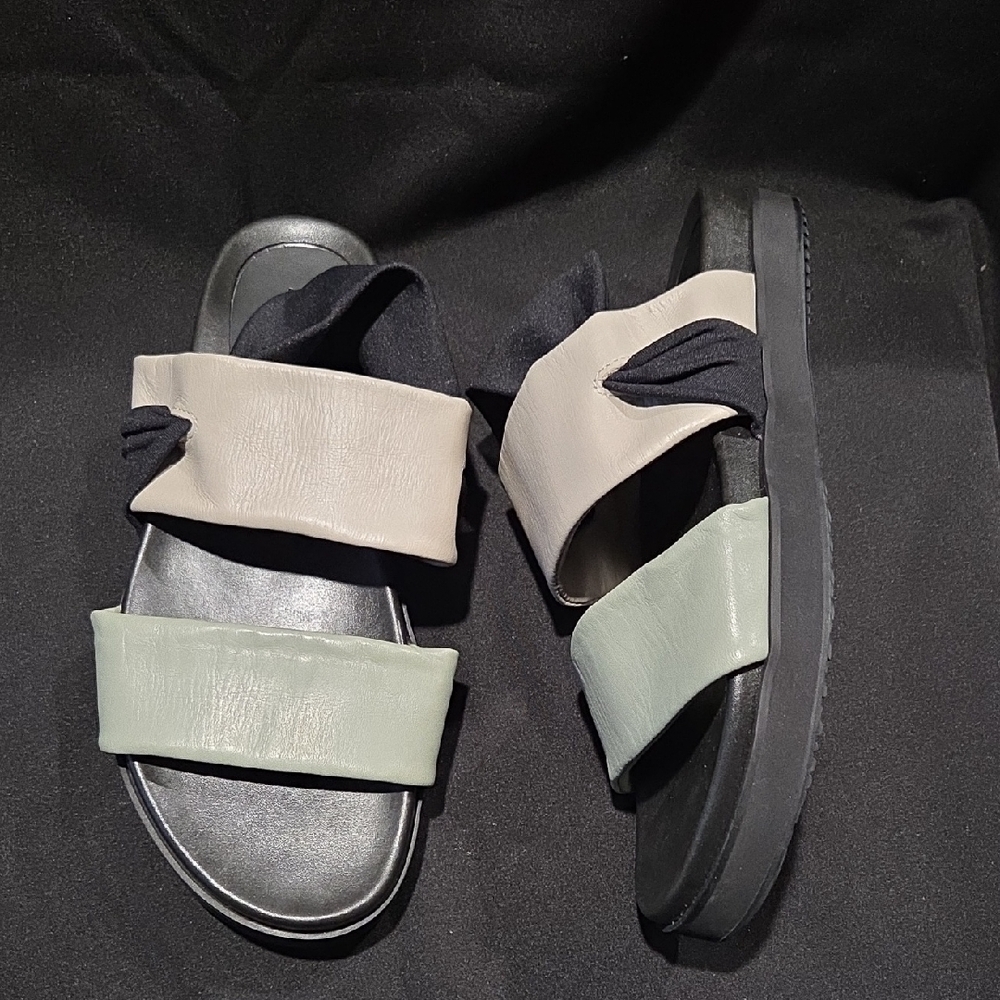 SPINGLE SP-1707 Light Green/Cream Leather Sandals
